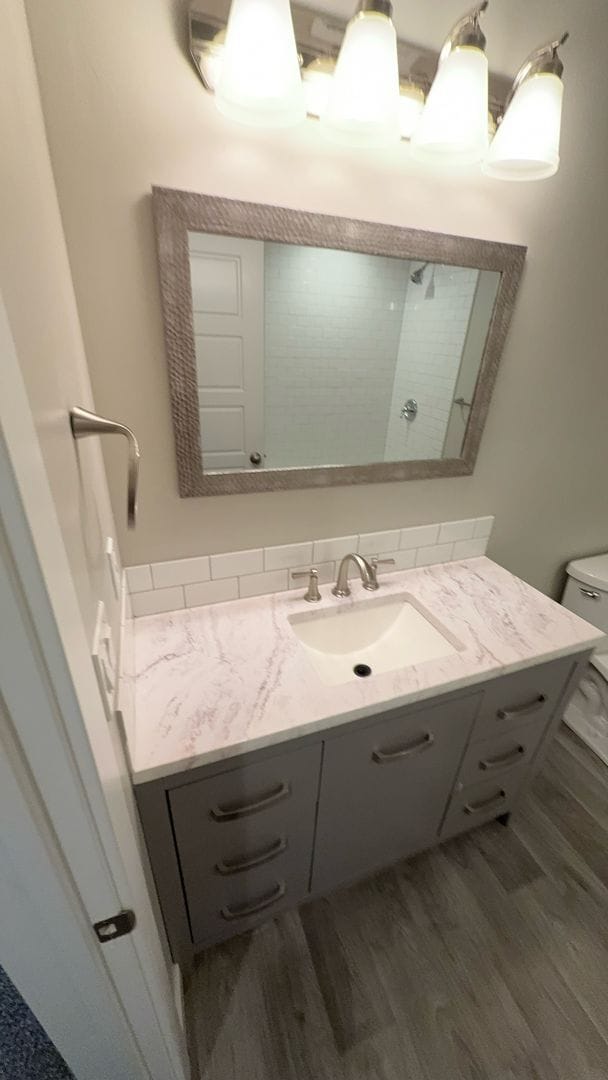 Building Photo - 5 Bedroom/3 Bathroom Harrisville!