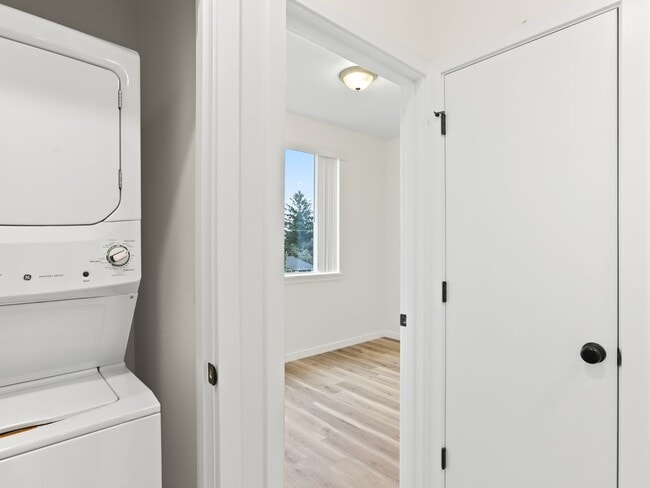 Building Photo - Vancouver Townhouses