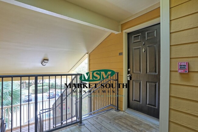 Building Photo - STUNNING GATED COMMUNITY CONDO ON WHITEMAR...