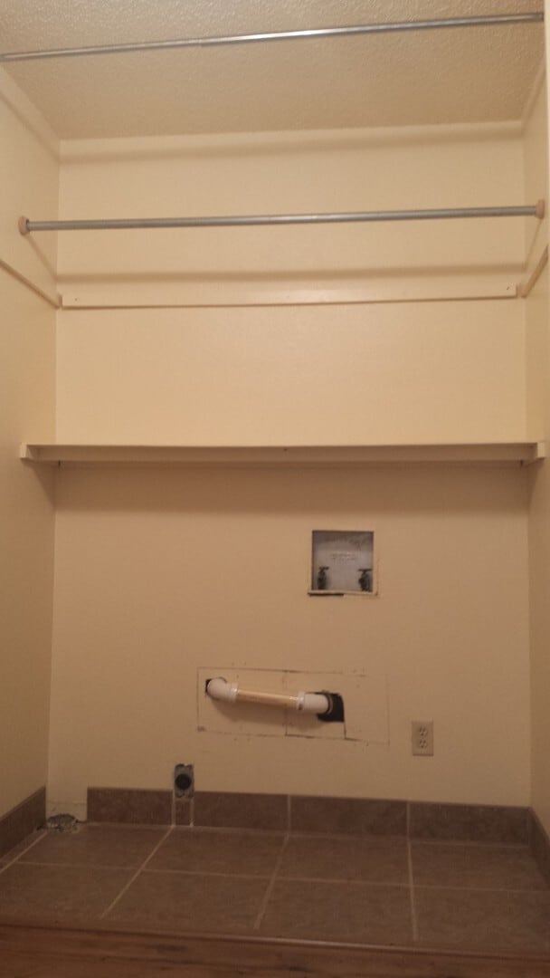 Building Photo - 120 Emperado Way