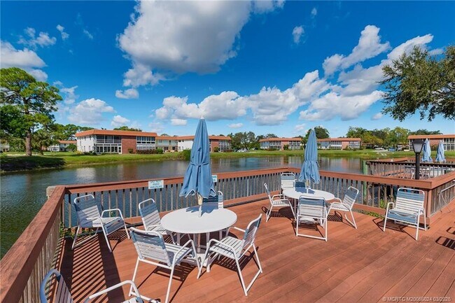 Building Photo - 1225 NW 21st St