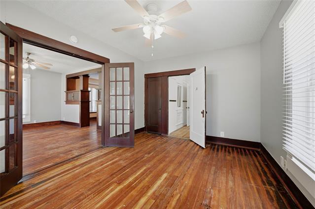 Building Photo - 529 E Woodard St