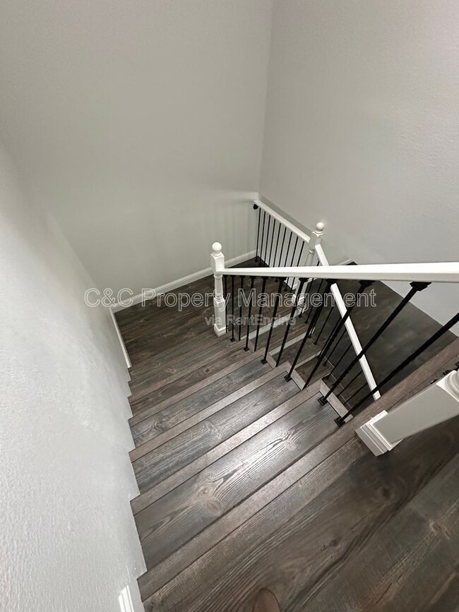 Building Photo - 180 Pelican Loop