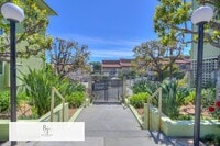 Building Photo - Spacious 2-Bedroom, 2-Bathroom Unit in Prime Monterey Park