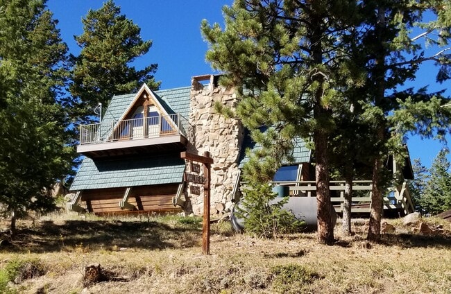 Primary Photo - 98 Mine Ln
