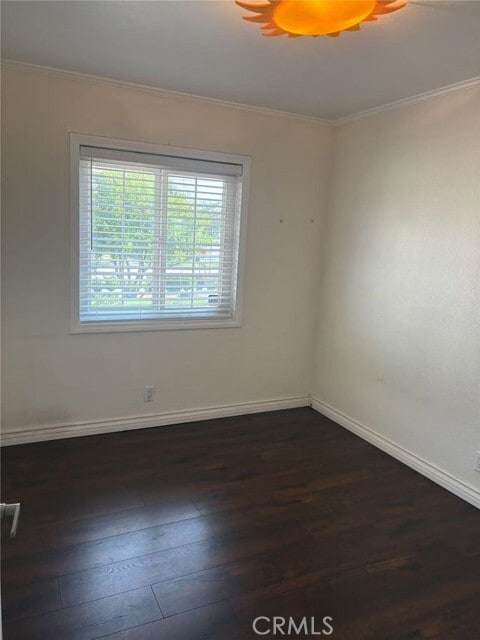 Building Photo - 1095 W 17th St