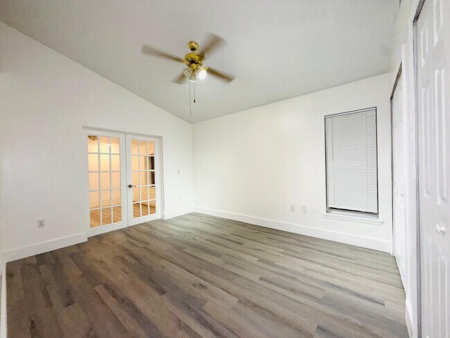 Building Photo - 6921 Long Needle Ct