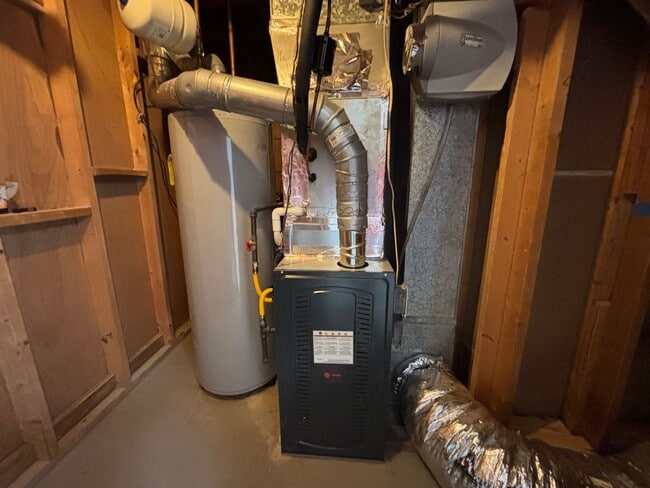 Building Photo - 449 Missimer Ln