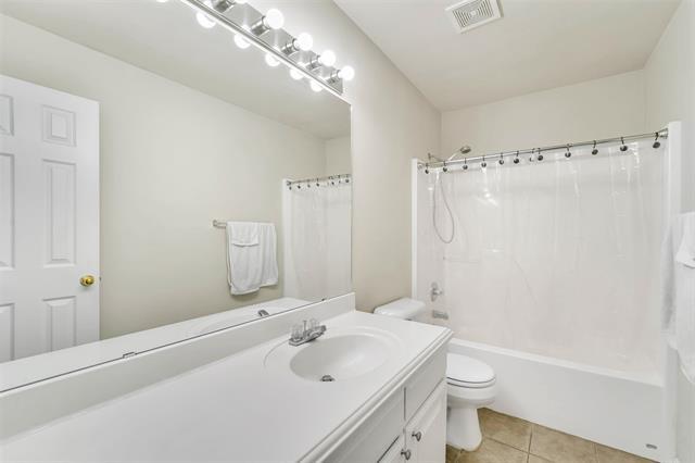 Building Photo - 6707 Classen Trail