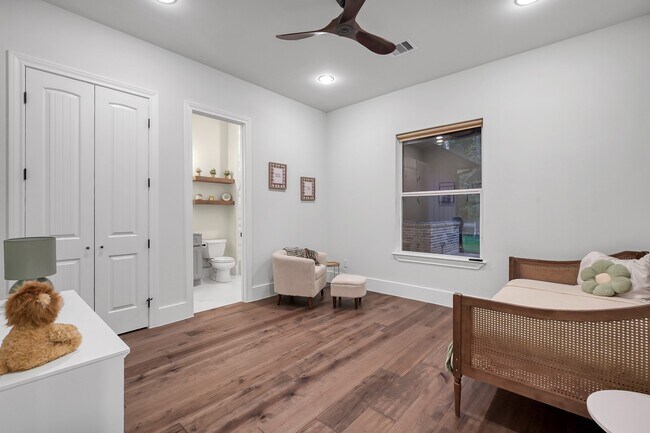 Building Photo - 15937 Stagecoach Rd