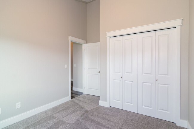 Building Photo - 3 Bed 2 Bath Single Level Morning Side Val...