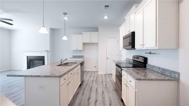 Building Photo - 3675 Abbey Wy