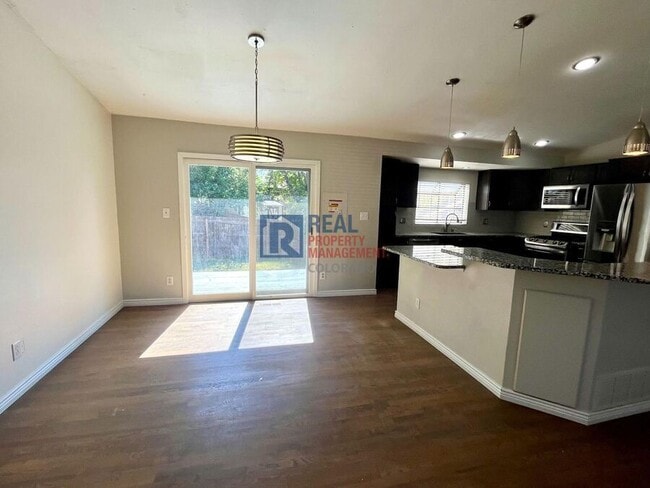 Building Photo - 4085 Host Ln