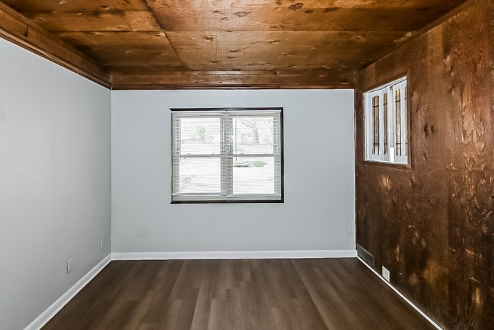 Building Photo - 370 Avon Cir