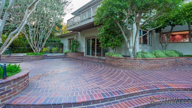 Building Photo - 16000 Greenwood Rd