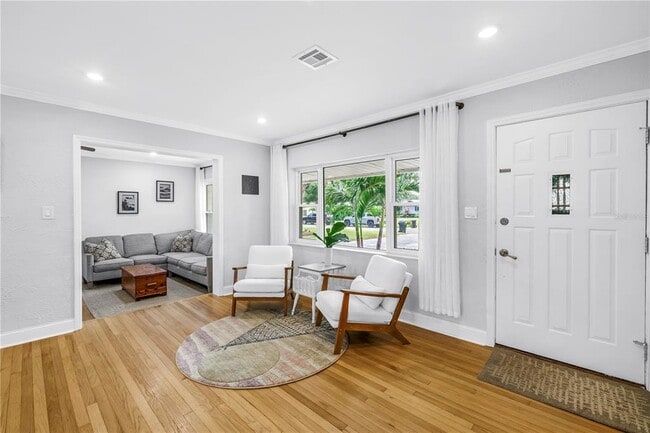 Building Photo - 2421 Covina Way S