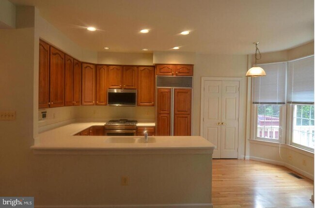 Building Photo - 8173 Boss St
