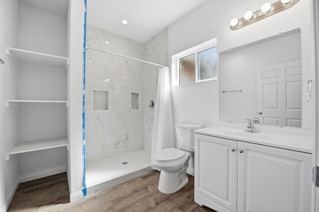 Building Photo - Brand new!