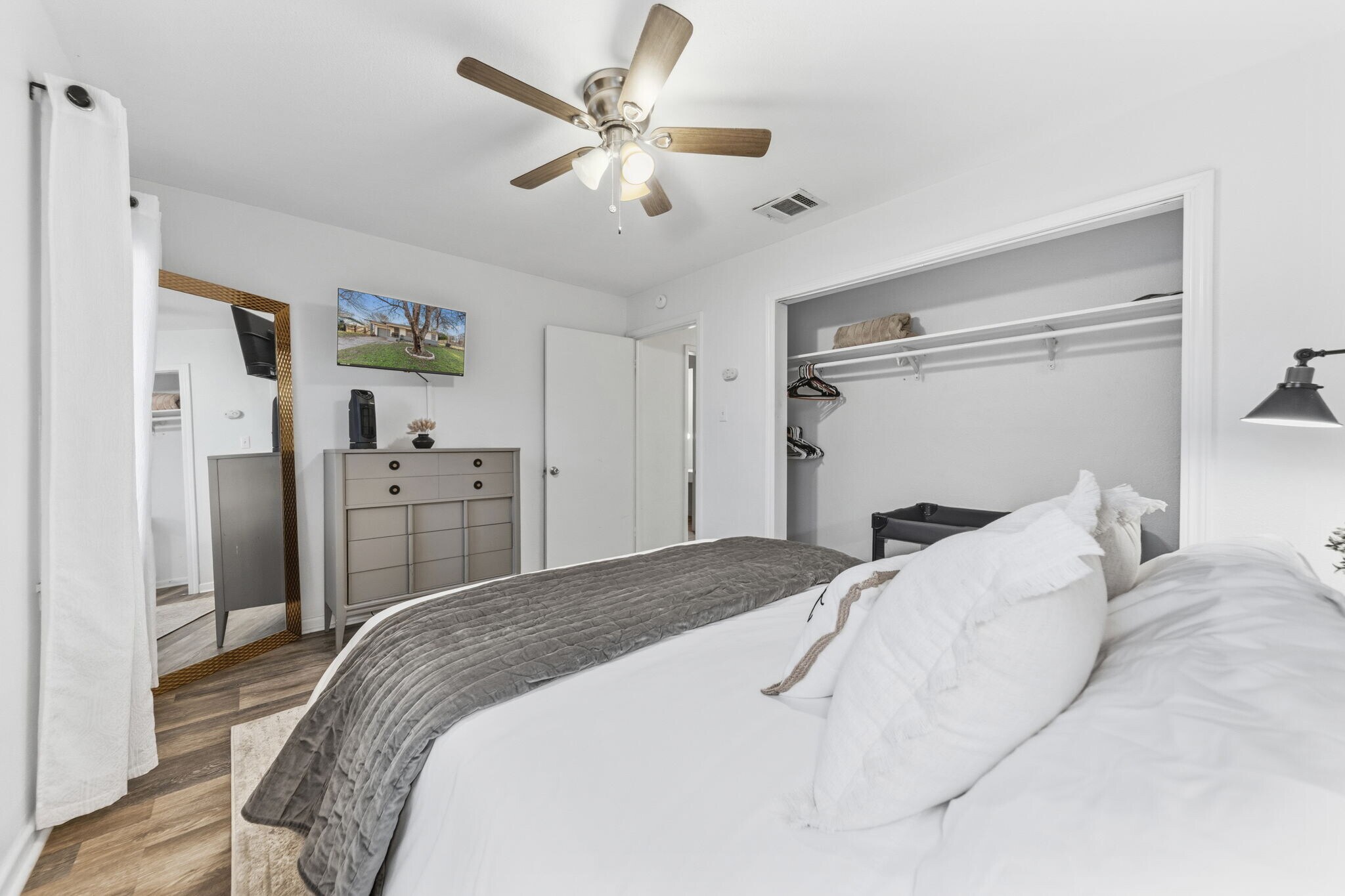 Building Photo - 319 Arnold Ave