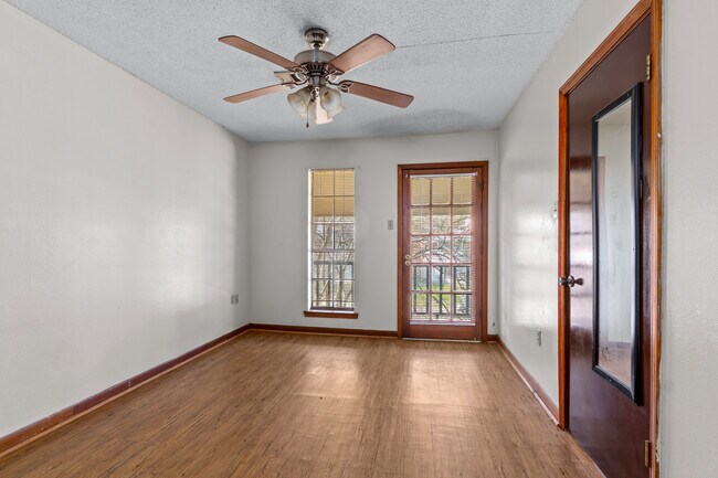 Building Photo - 3535 Yorkfield Dr