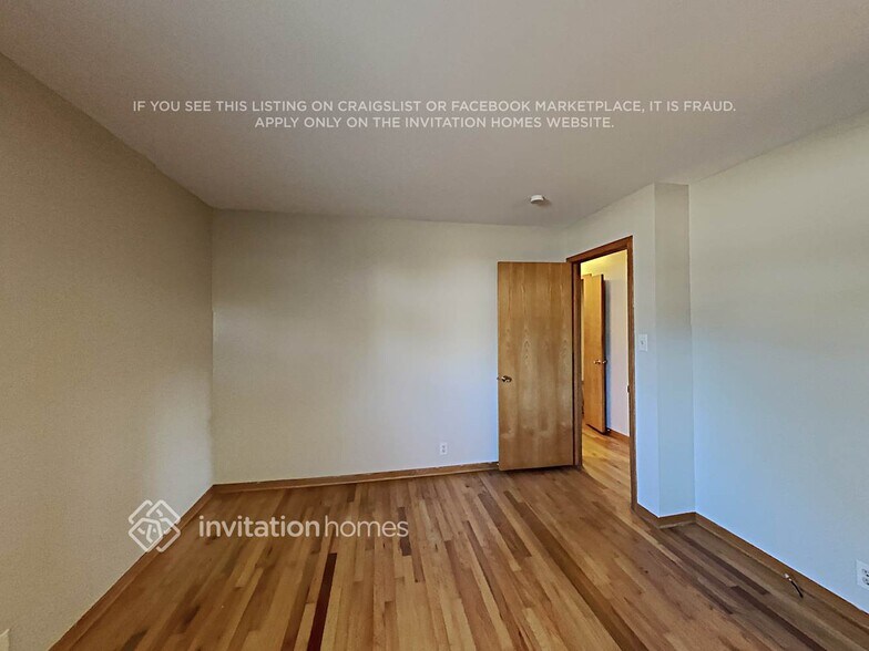 Building Photo - 8741 Sproat Ave