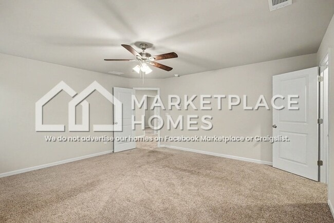 Building Photo - 215 W L Miller Dr