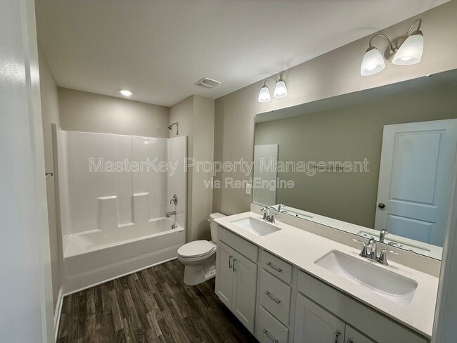 Building Photo - 75 N Clearbrook Ct