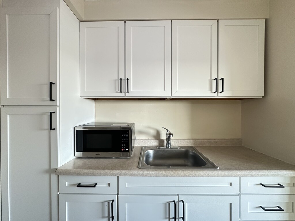 Building Photo - 1400 Chicago Ave