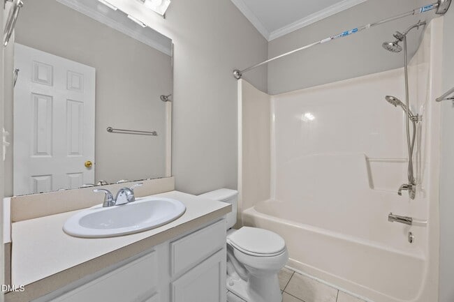 Building Photo - 2837 Tryon Pines Dr