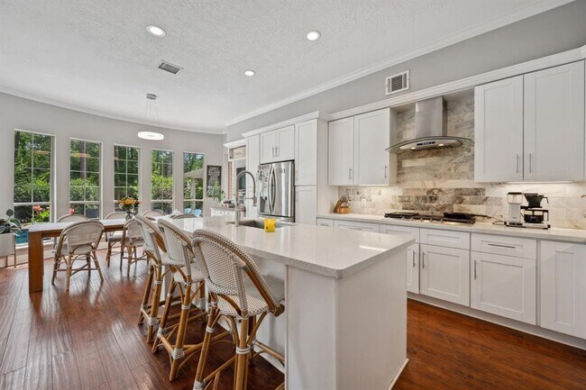 Building Photo - 4619 Breezy Point Dr