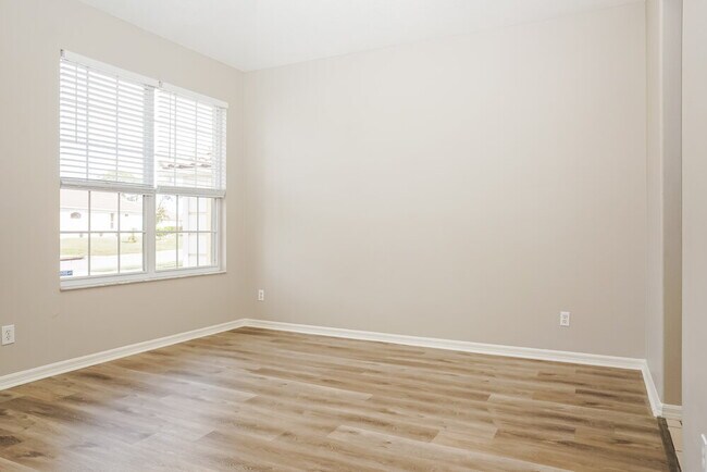 Building Photo - 192 Braemar Ave