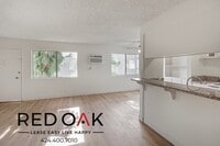 Building Photo - 10535 Lindley Ave