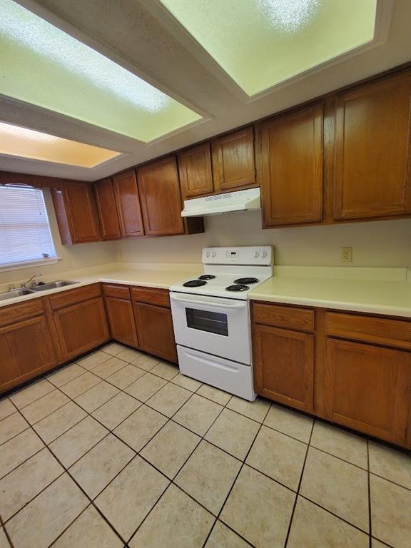 Building Photo - 725 N Beverly Ln