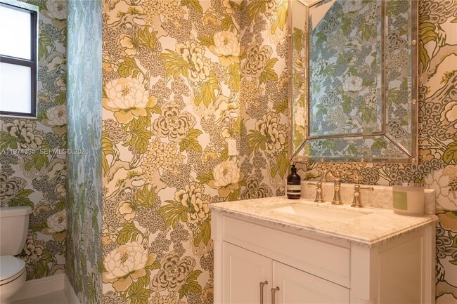 Building Photo - 8555 E Baypoint Cir