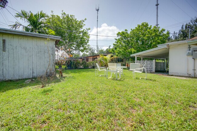 Building Photo - 280 NW 207th St