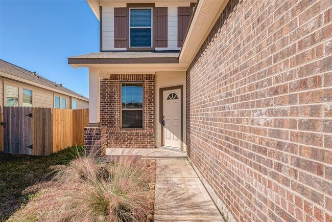 Building Photo - 14633 E Pine Heart Dr