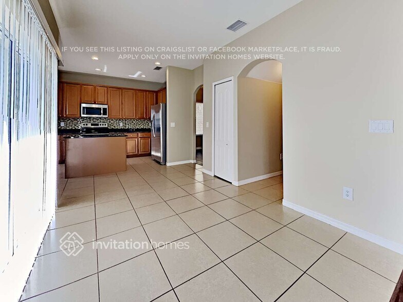 Building Photo - 11621 Addison Chase Dr