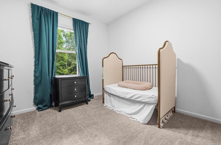 Building Photo - 6570 Tip Hill Dr