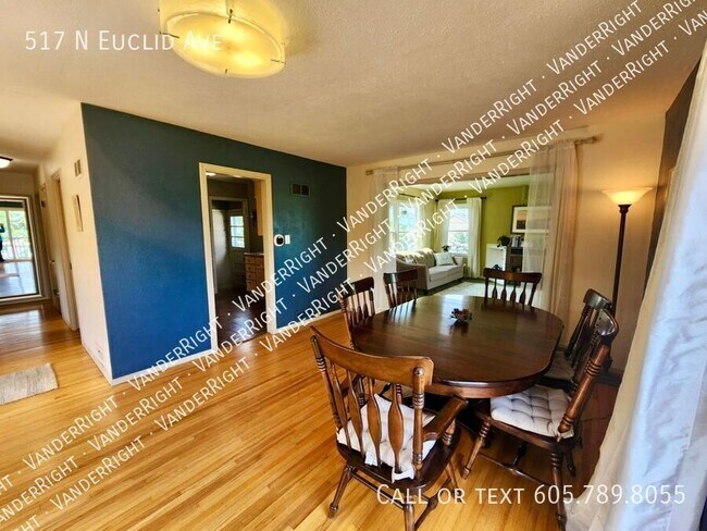 Building Photo - 517 N Euclid Ave