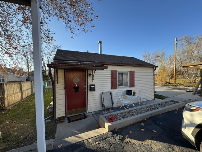 Building Photo - 2872 S 2300 E