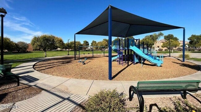 Building Photo - 2114 N 78th Glen