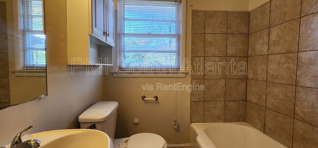 Building Photo - 5573 Cypress Dr