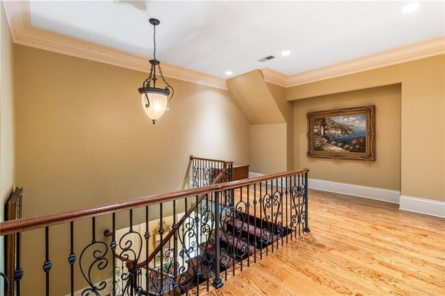 Building Photo - 4000 Heatherwood Way