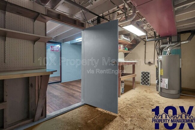 Building Photo - 141 Beacon Run W