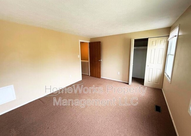 Building Photo - 2517 South Paca St