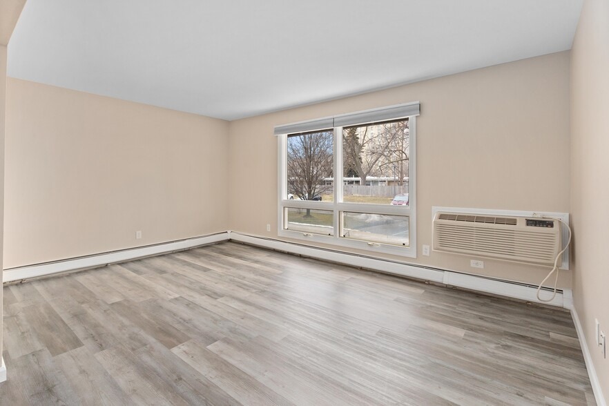 Building Photo - 1545 Cherboneau Pl