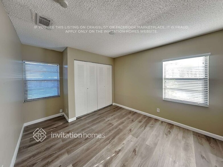 Building Photo - 9640 Richmond Cir