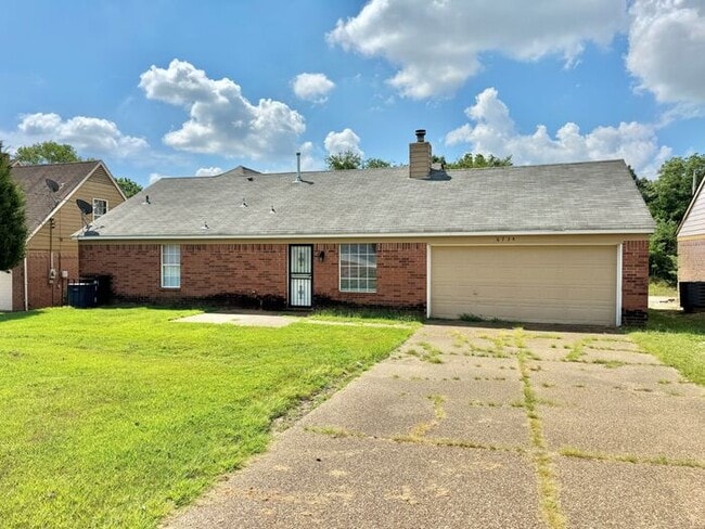 Building Photo - 6734 State Line Rd