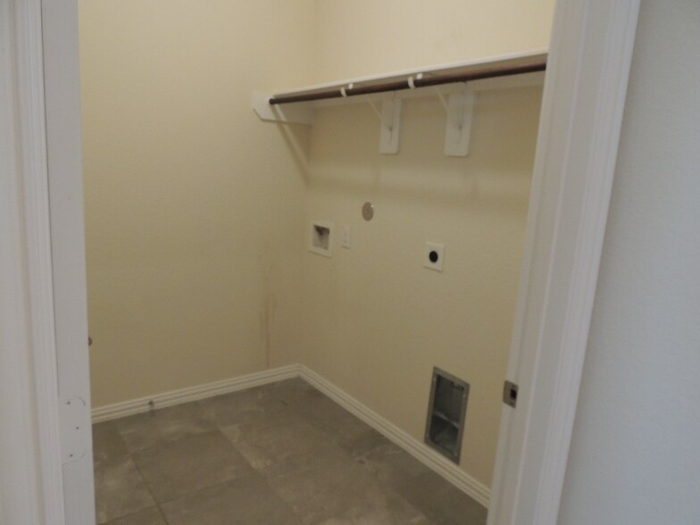 Building Photo - 13017 Dancing Reed Dr