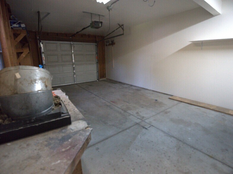 Building Photo - 1225 Centaur Cir